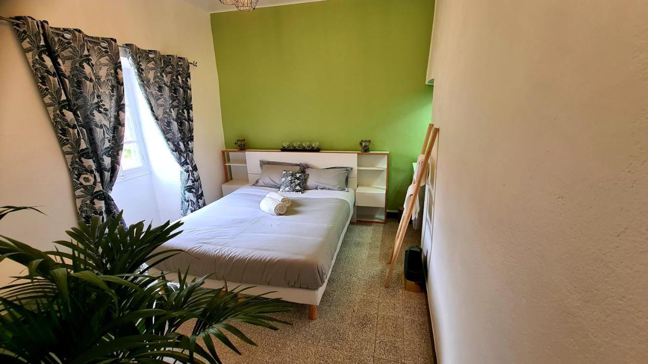 Lou Mouli Di Baou Bed & Breakfast Labeaume Exterior photo